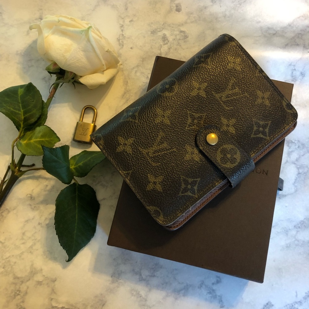 Louis Vuitton Bifold Wallet